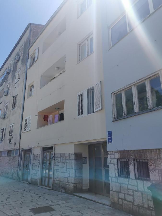 Lauris Luxury Apartment 扎达尔 外观 照片